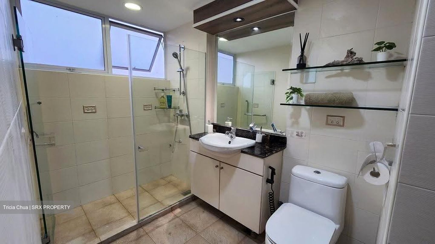 Lakeview Estate (D20), Apartment #637676771
